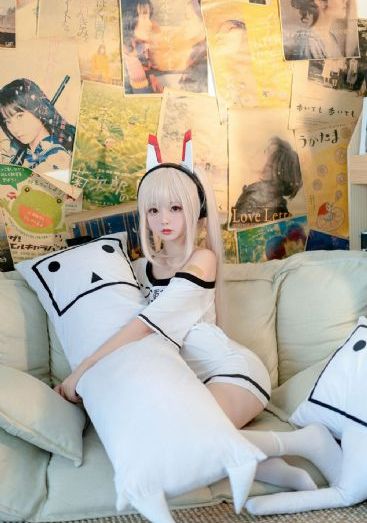 动车女服务员艳遇bd_高清字幕版在线播放