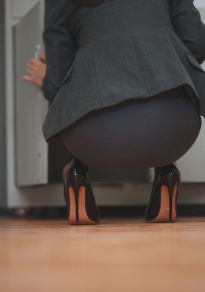 皇上捏住宫女的巨峰_1080P在线视频播放