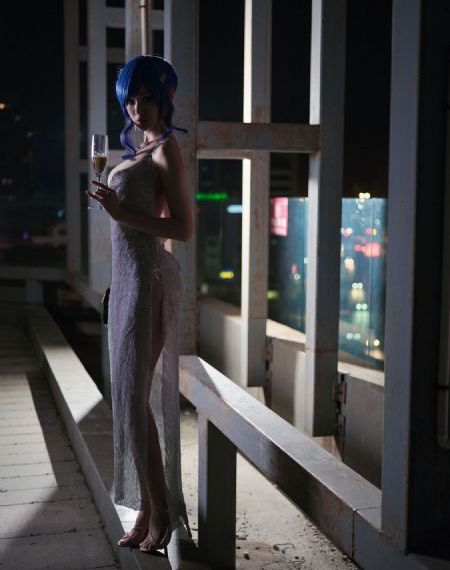 巨乳学院_BD免费播放