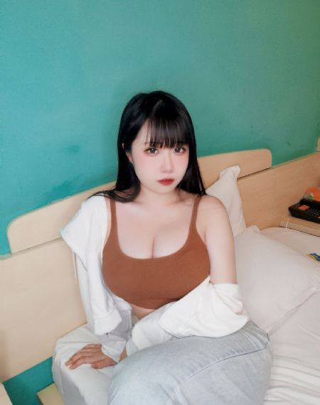 被触手怪强行扒开侵犯_1080P免费全集观看