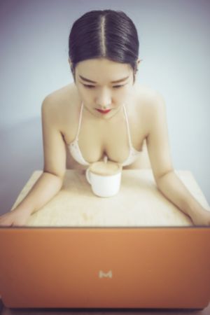 神秘岛国语版免费_720在线观看